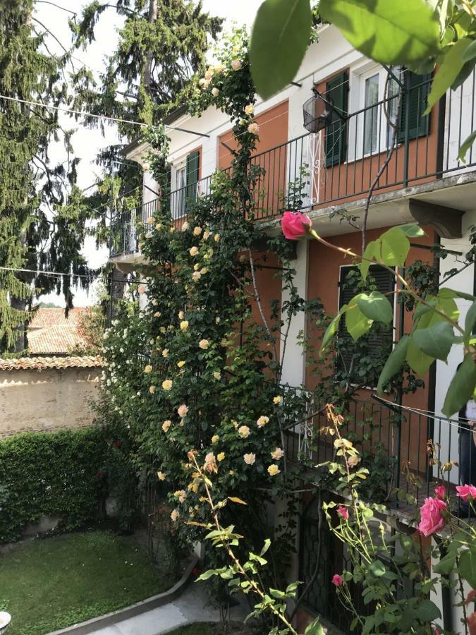 Bed & Roses Meni Apartment La Morra Luaran gambar